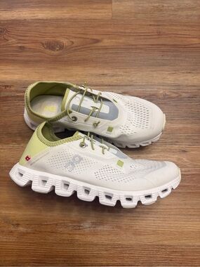 On Running Cloud Sneakers Cloud 5 Coast Sneaker in Ivory & Acacia